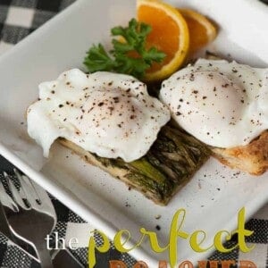 The perfect poached egg is a quick, easy and healthy method for making breakfast eggs.