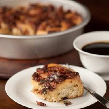 Imagine waking up to some warm Maple Bacon Cinnamon Rolls with sweet pure maple syrup glaze paired with crisp applewood smoked bacon. Yum!