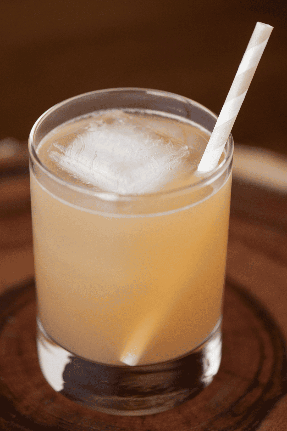 apple cider bourbon cocktail.