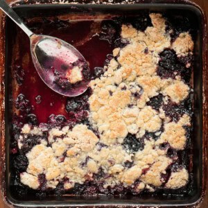 easy mixed berry cobbler recipe.