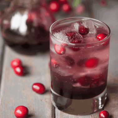 cranberry vodka fizz cocktail recipe.