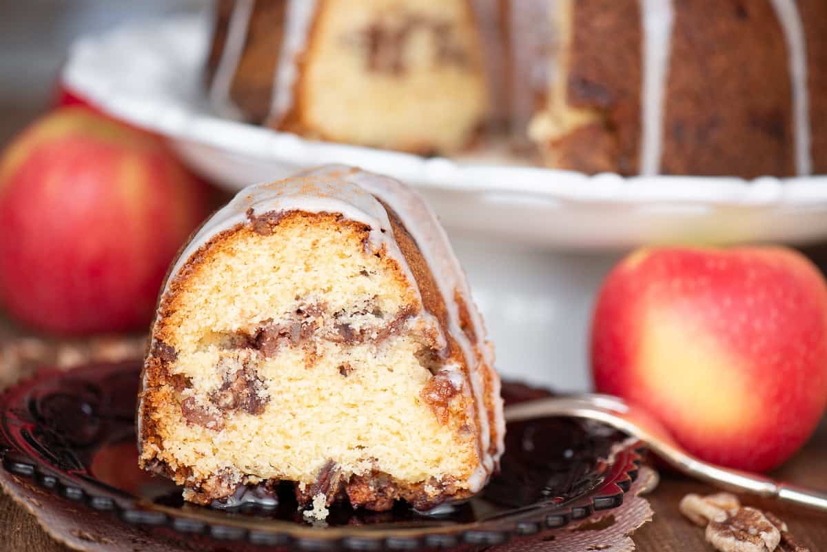 glazed apple pecan bundt cake.