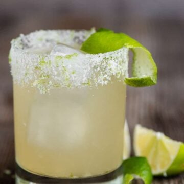how to make a silver tequila classic margarita