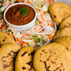 how to make traditional pupusas