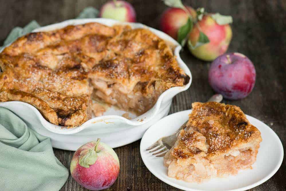 The BEST Classic Homemade Apple Pie Recipe - Self Proclaimed Foodie