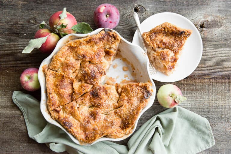 The BEST Classic Homemade Apple Pie Recipe - Self Proclaimed Foodie