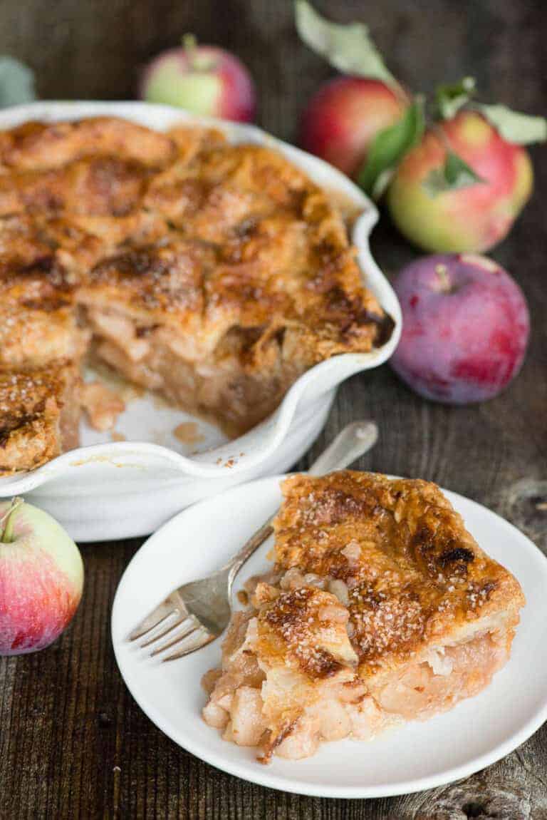 The BEST Classic Homemade Apple Pie Recipe - Self Proclaimed Foodie