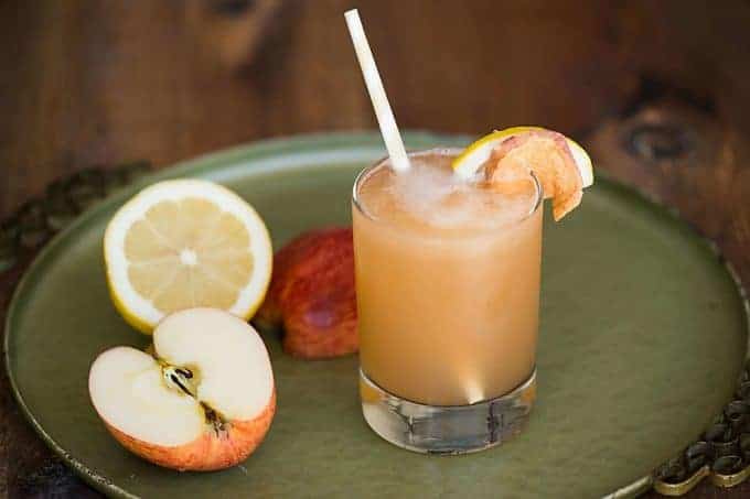 Apple Whiskey Sour, blended with apple juice, bourbon whiskey, lemon, and simple syrup, is an easy fall cocktail and a perfect Thanksgiving drink!