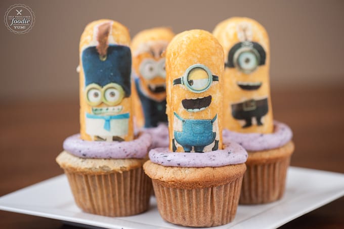 twinkies that look like minions on top of cupcakes