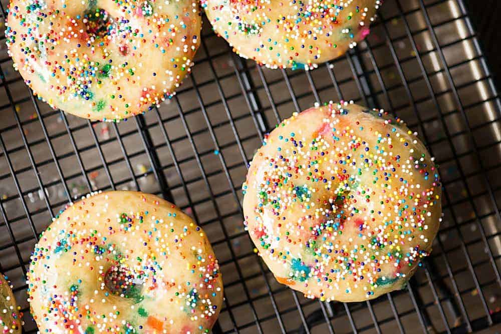 Baked donuts with glaze. 