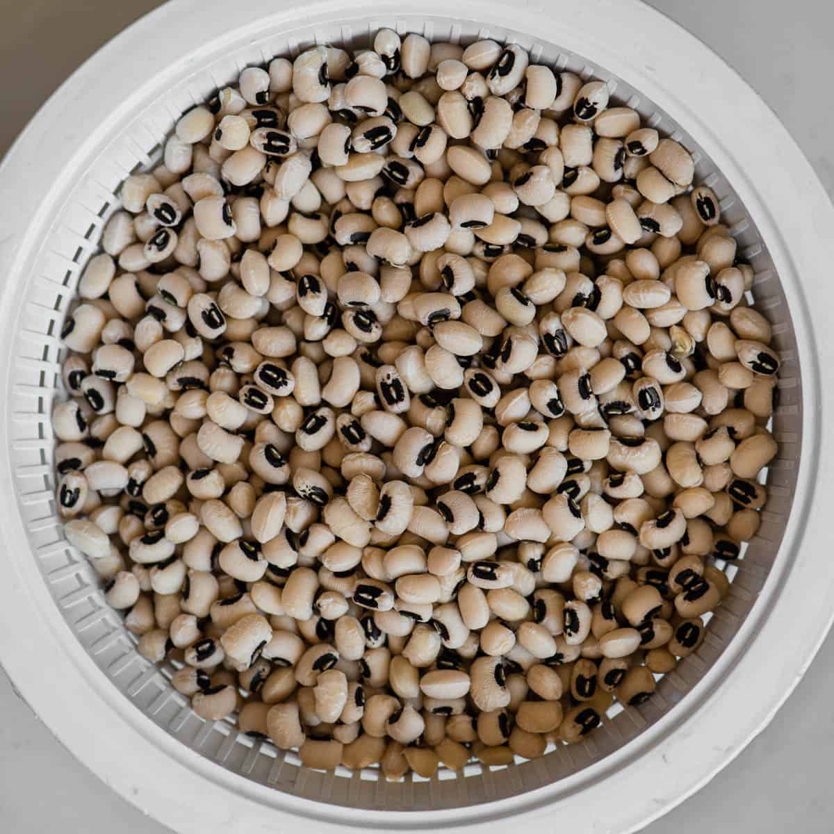 rinsed black-eyed peas in colander