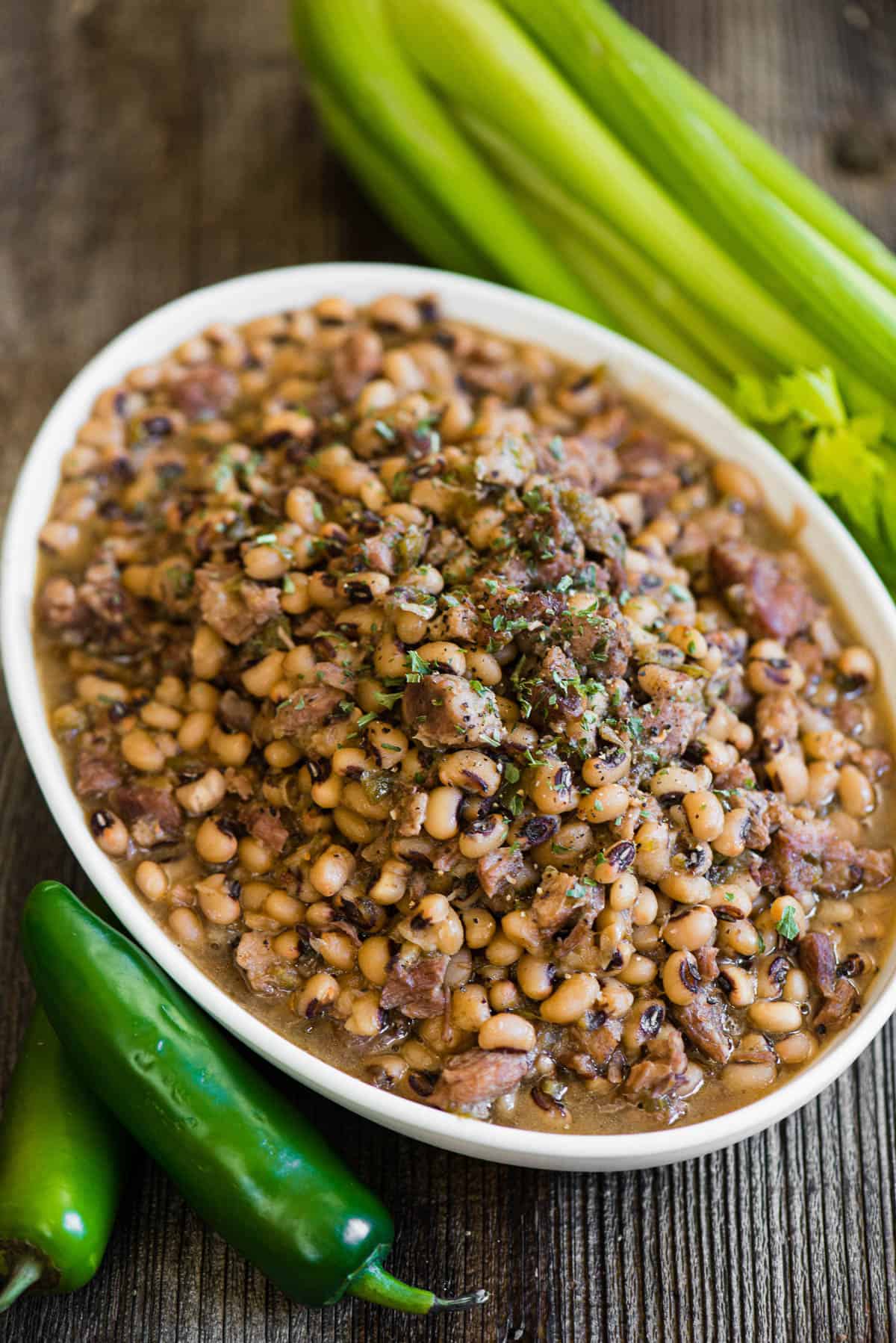 Slow Cooker Black Eyed Peas - Simply Happy Foodie