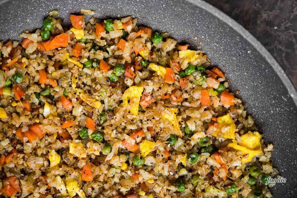 Fried rice with cauliflower rice