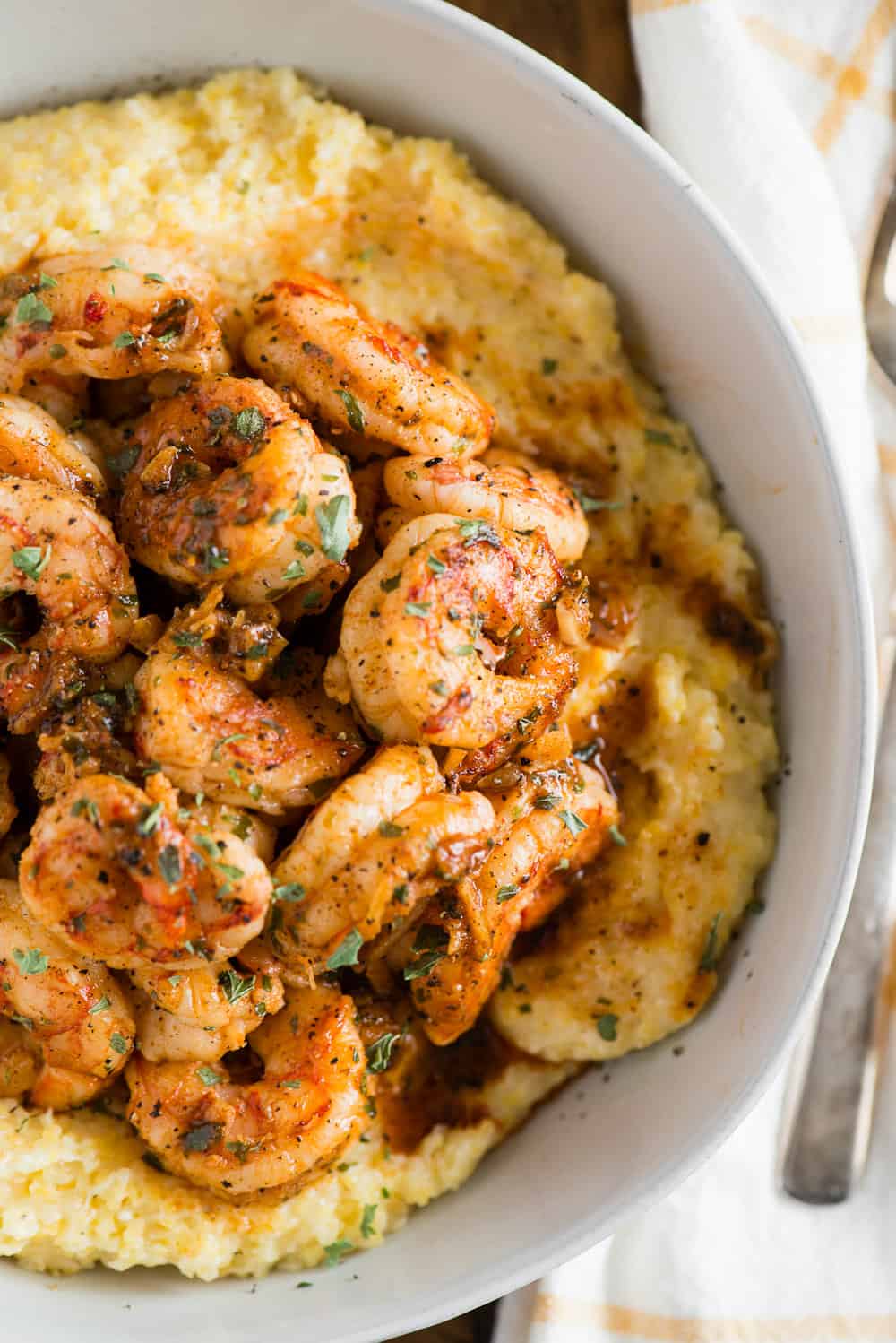 Cheesy Shrimp and Grits Recipe | Self Proclaimed Foodie