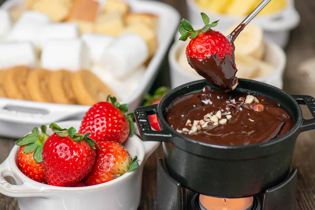 Quick and Easy Chocolate Fondue Recipe + Best Dippers to Serve