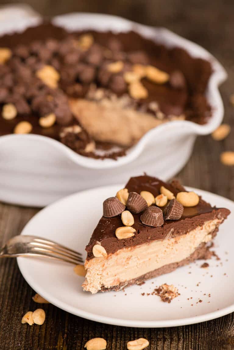 Homemade Chocolate Peanut Butter Pie - Self Proclaimed Foodie