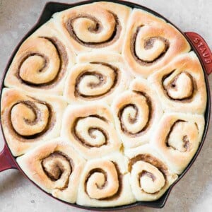 baked Cinnamon Rolls in round pan