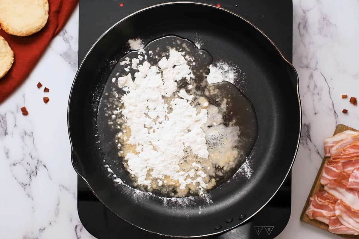 So there's folks that don't collect their bacon grease? : r/castiron