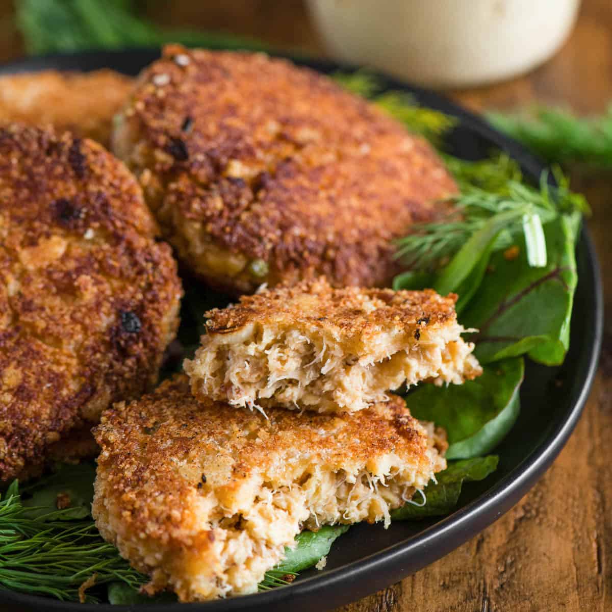 The BEST Homemade Crab Cake Recipe - Self Proclaimed Foodie
