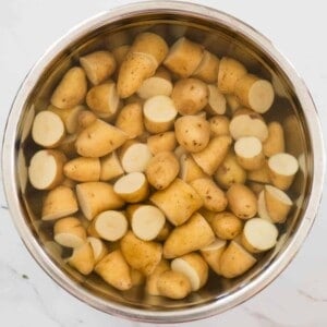 soaking potatoes in water for potato salad