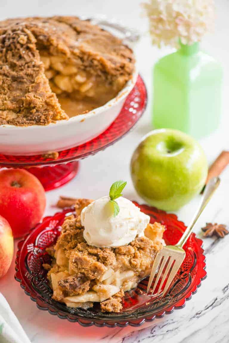 {The BEST} Homemade Dutch Apple Pie Recipe - Self Proclaimed Foodie
