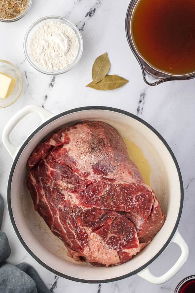 https://selfproclaimedfoodie.com/wp-content/uploads/dutch-oven-pot-roast-7-683x1024.jpg