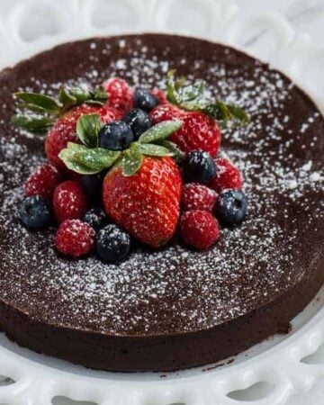 how to make flourless chocolate cake