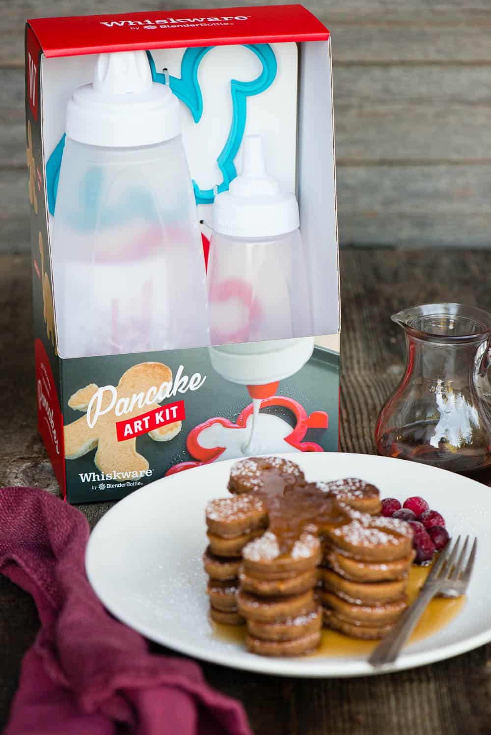 how to make gingerbread flavored pancakes using pancake art kit