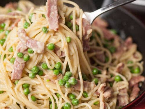 Ham and Pea Pasta Carbonara {RECIPE VIDEO} - Self Proclaimed Foodie