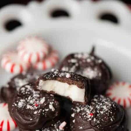 With only a handful of ingredients, you can make your own bite-sized chocolate covered Homemade Peppermint Patties which are perfect for the holidays!