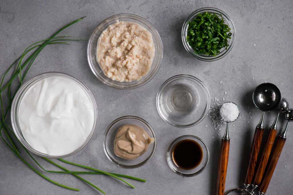 ingredients to make Horseradish cream sauce