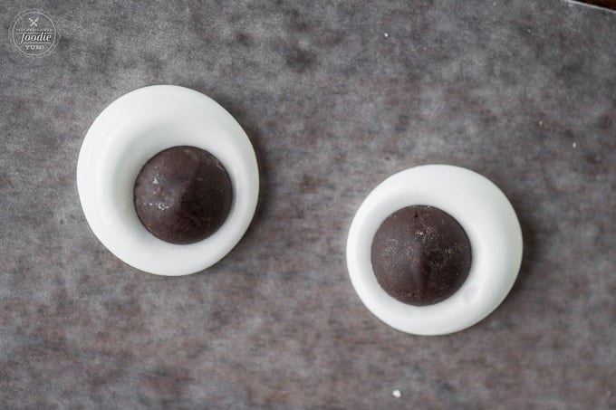 Edible Candy Eyeballs - This Jess Cooks