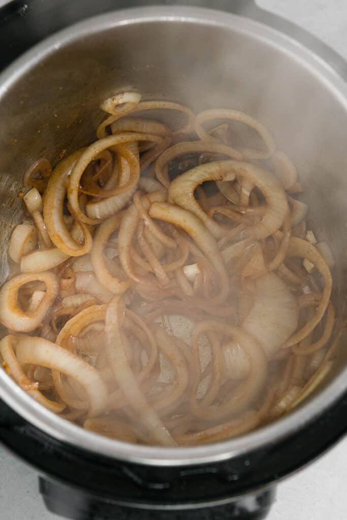 sautéed sliced onions in Instant Pot