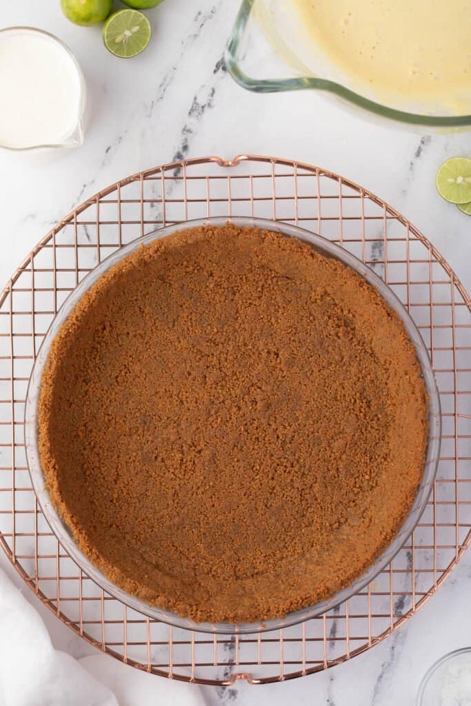 baked gingersnap cookie crust