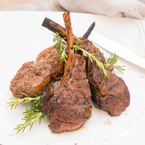 perfectly cooked lollipop lamb chops