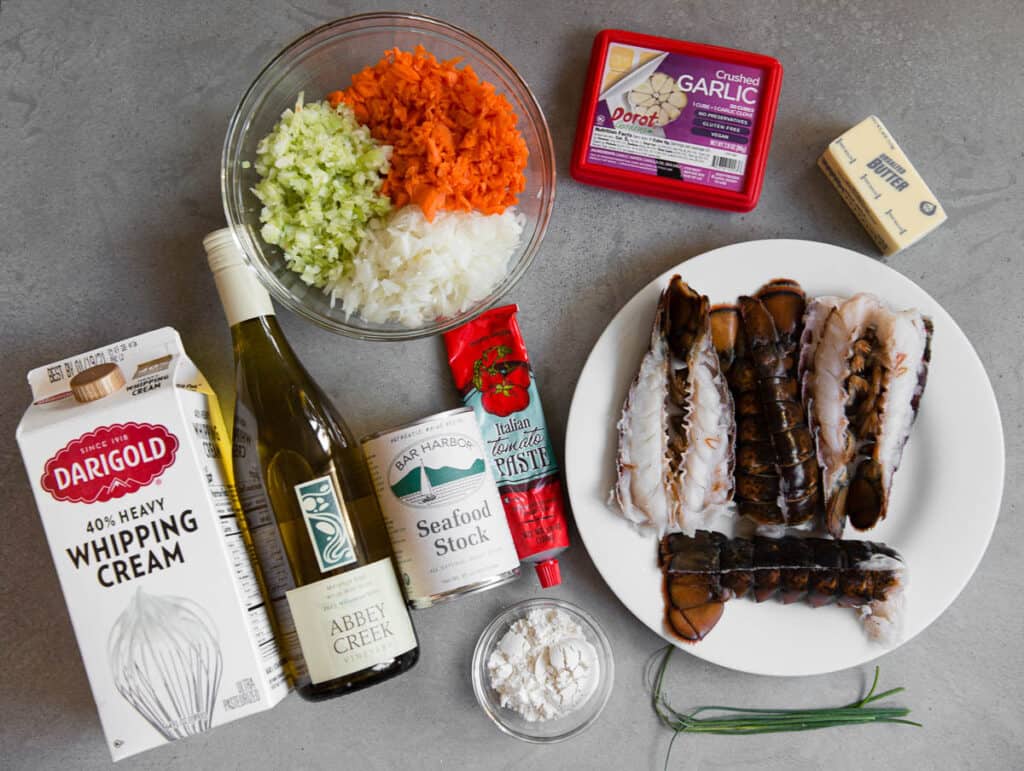 ingredients to make lobster bisque