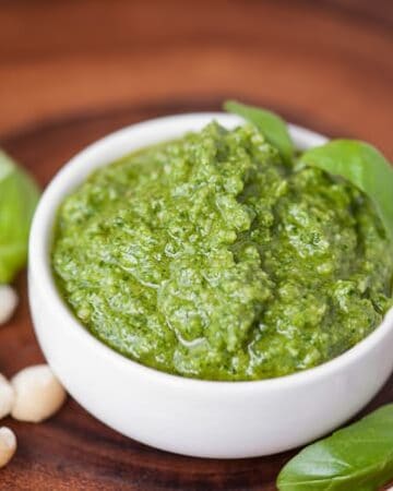 I took my traditional pesto recipe that uses pine nuts and parmesan cheese and with a couple substitutions made this delicious Macadamia Gouda Pesto.