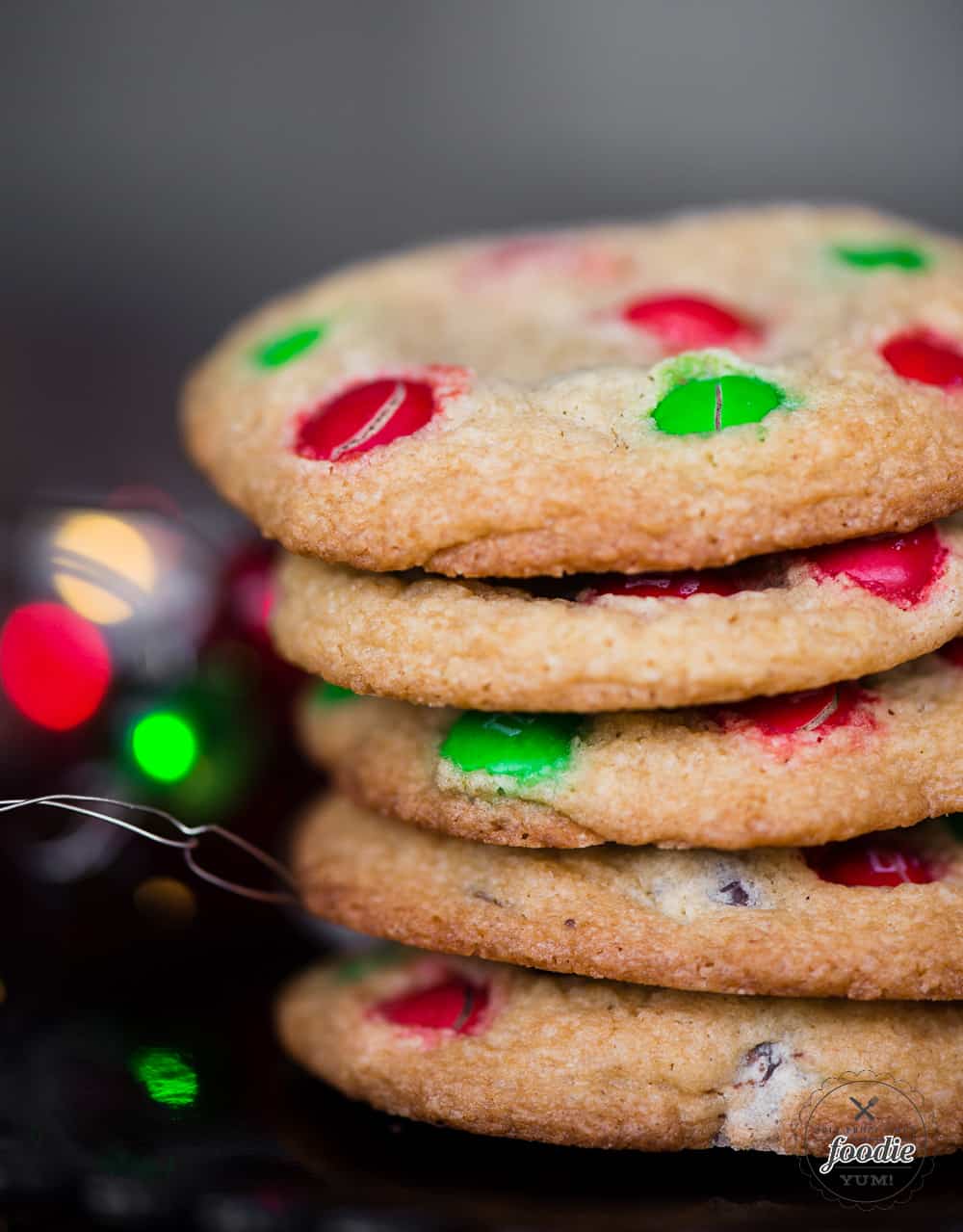 How to make easy M&M Cookies