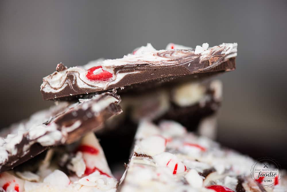 How to make easy Peppermint Bark