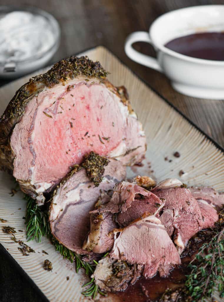 sliced prime rib roast