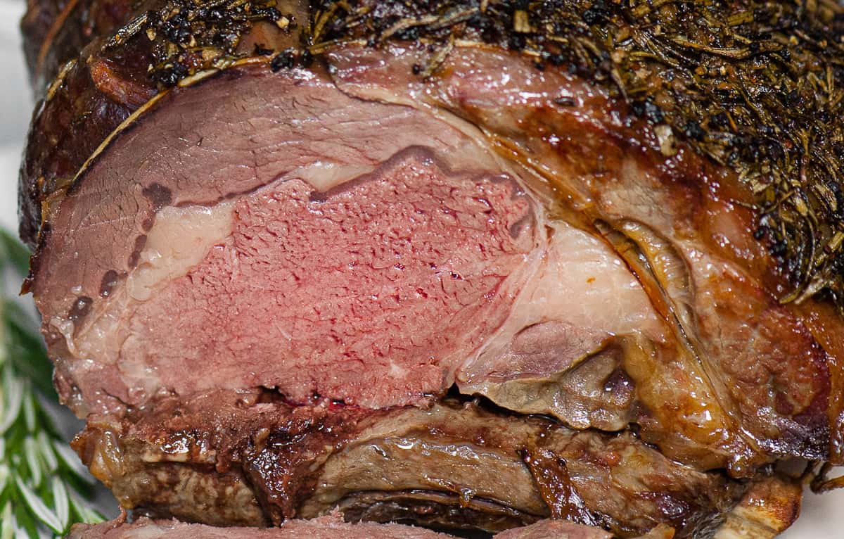 Prime Rib Temperature Guide - IzzyCooking