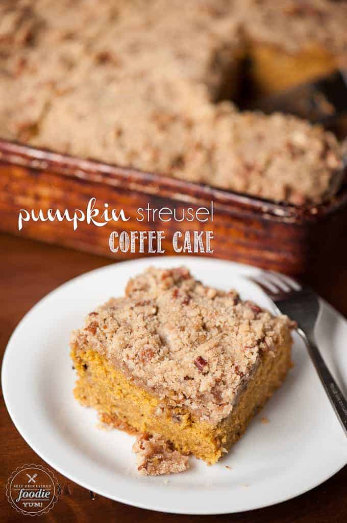 A piece of cake on a plate, with Pumpkin and Streusel