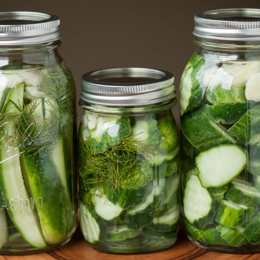 Easy Refrigerator Dill Pickles RECIPE + VIDEO (Crisp & Delicious)