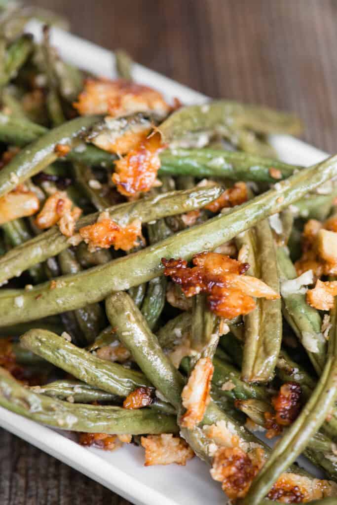 roasted green beans with garlic.