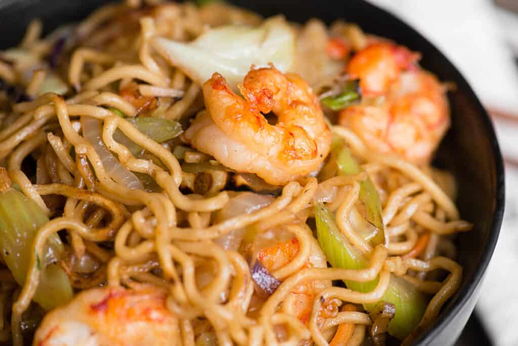 close up of shrimp chow mein