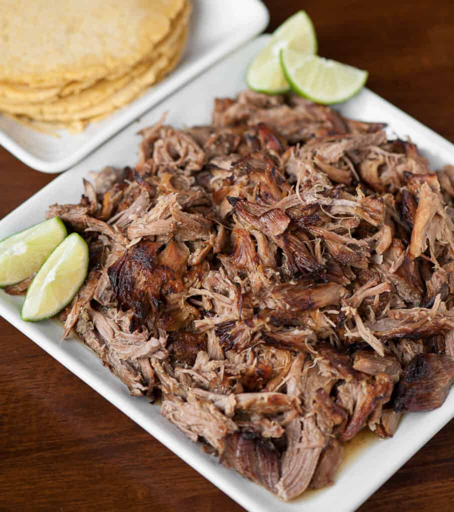 https://selfproclaimedfoodie.com/wp-content/uploads/slow-cooker-pork-carnitas-907x1024.jpg