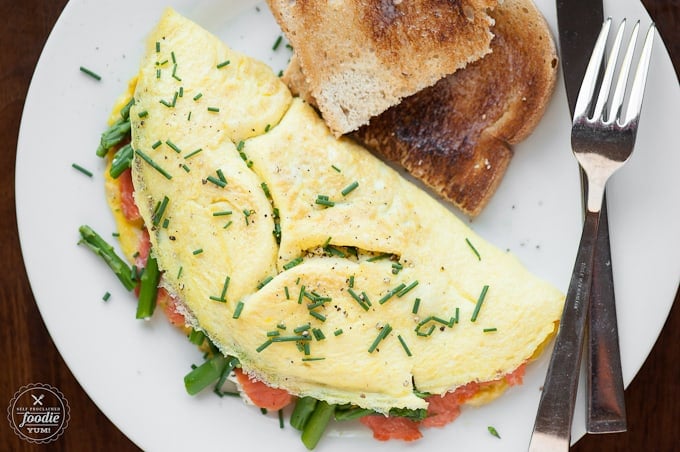 smoked salmon asparagus omelet with toast