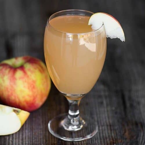 Spiced Apple Prosecco Cocktail Self Proclaimed Foodie